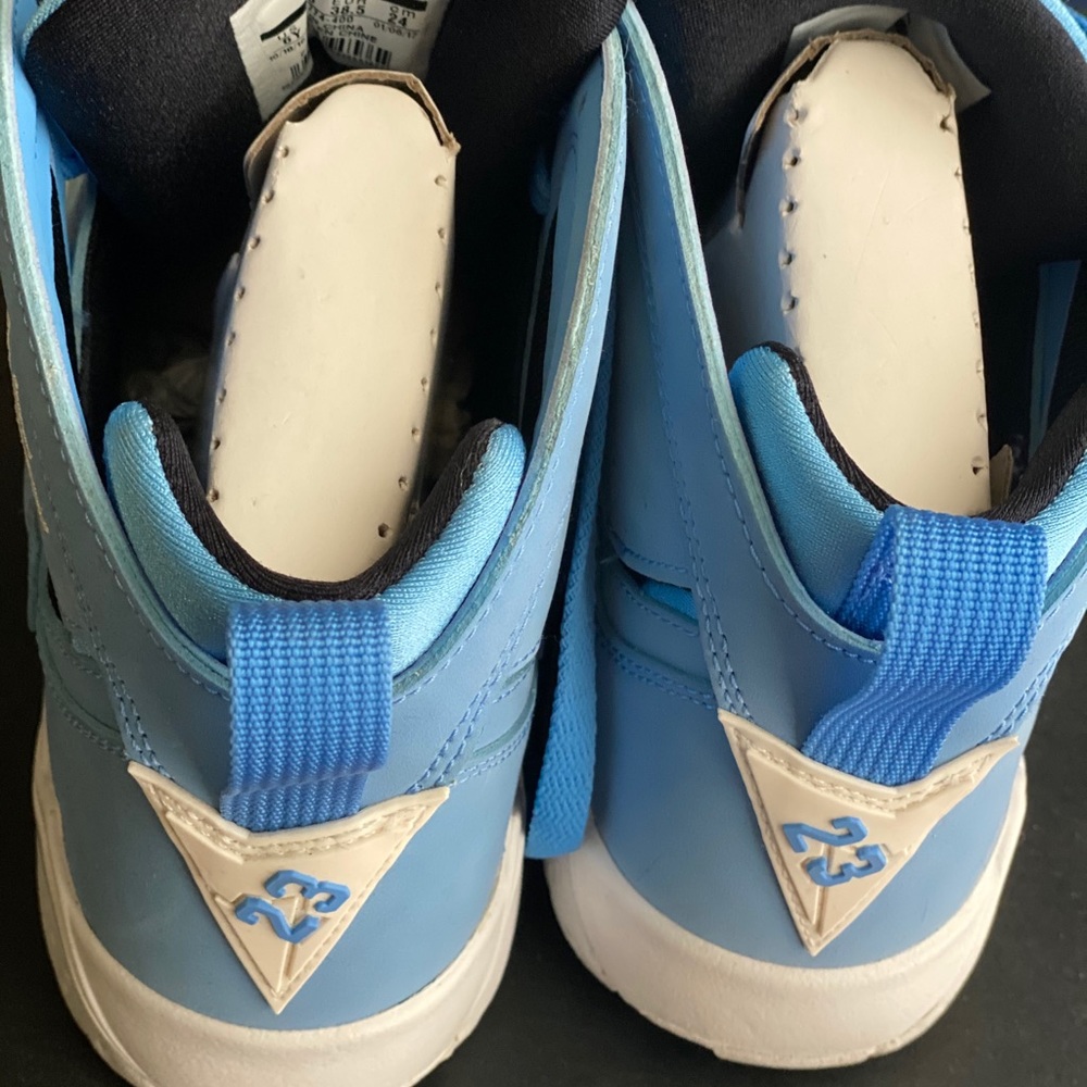 Air Jordan Retro 7 baby blue size 6